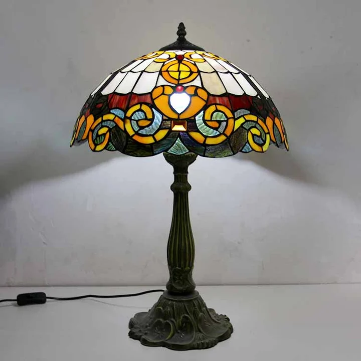 Abajur Tiffany Vitral 16" | base de zamac | Âmbar Sublime