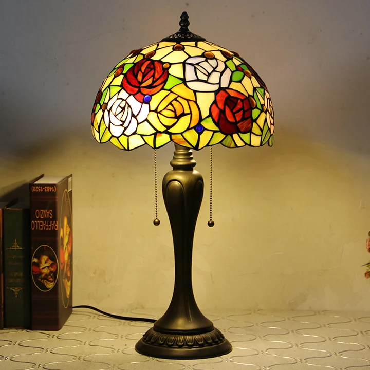 Abajur Tiffany Rosas 12" | Lótus Encantada