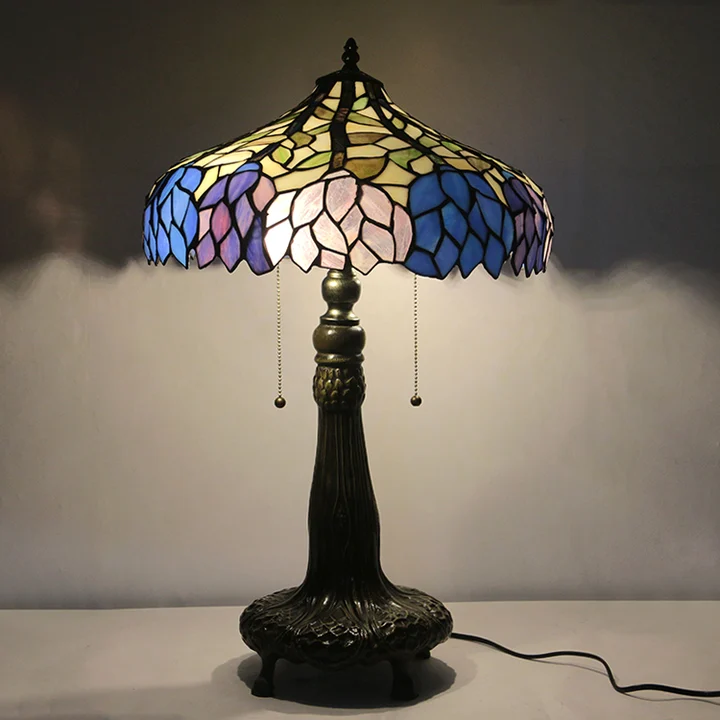 Abajur Tiffany Glicínia 16" | Valentina Solar