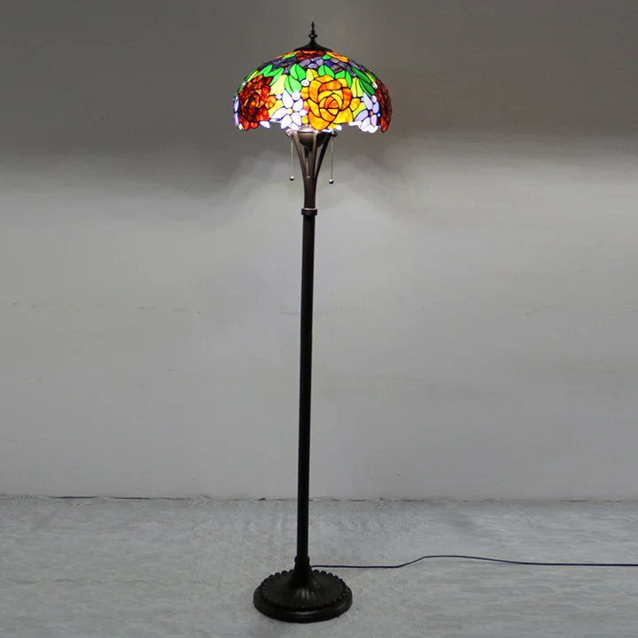 Luminária de Piso Tiffany Rosas