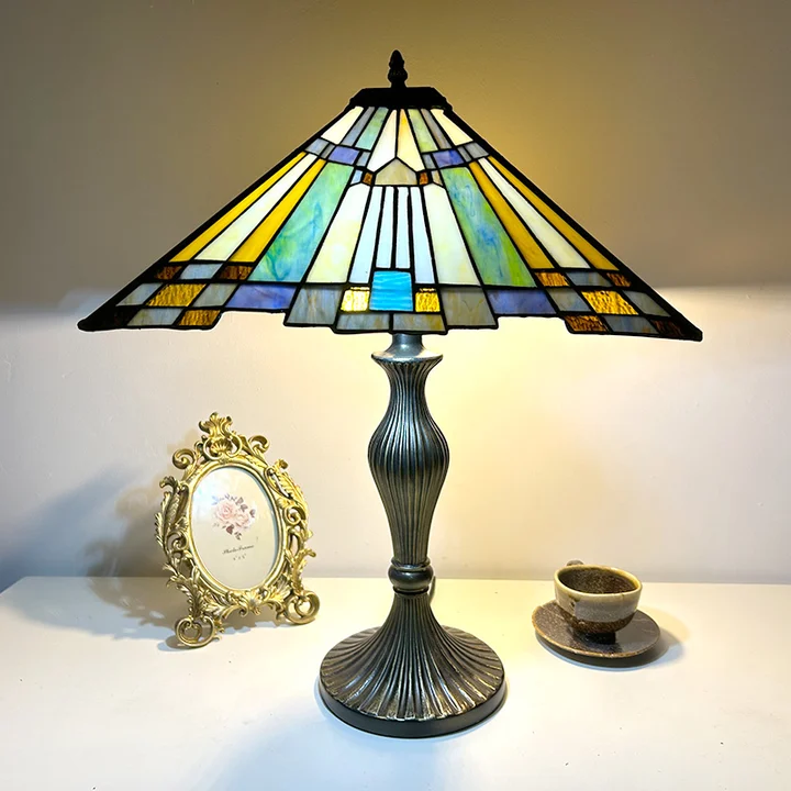 Abajur Tiffany Vitral 16" | Neroli Monet