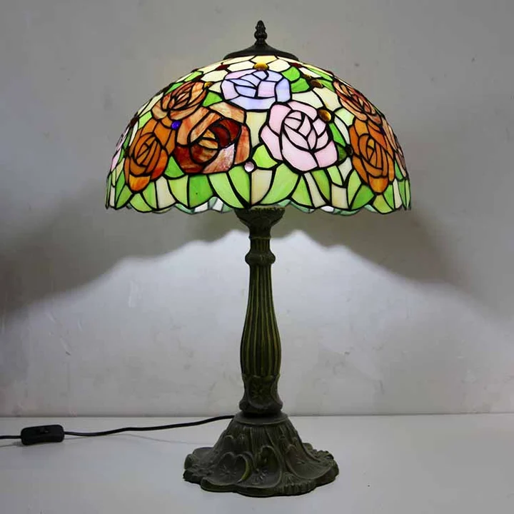 Abajur Tiffany Vitral 16" | base de zamac | Neroli Harmonia