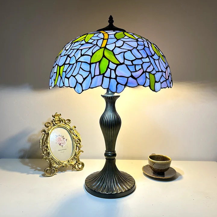 Abajur Tiffany Vitral 16" | base de zamac | Gaia Firenze