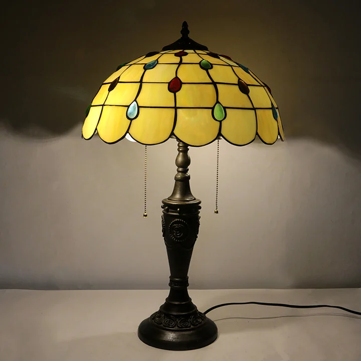 Abajur Tiffany Vitral Amarelo 16" | Jade Noturna
