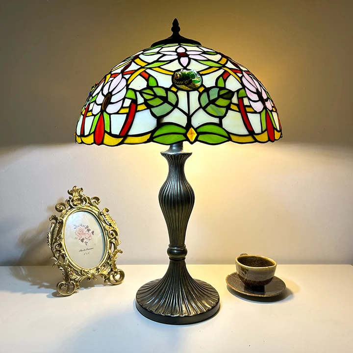 Abajur Tiffany Vitral 16" | Siena Cristal