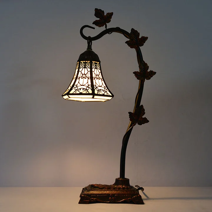 Abajur Tiffany Folhagens 6" | base de metal