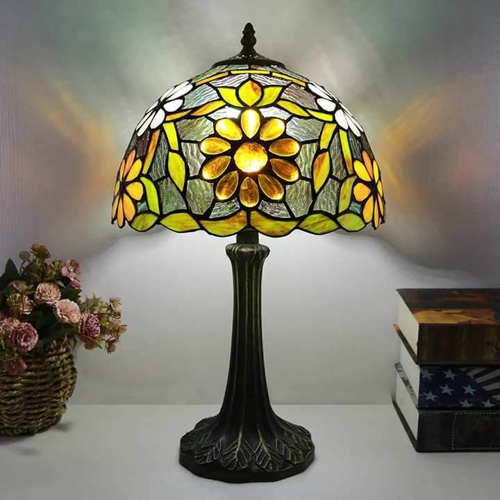 Abajur Tiffany Floral 12" | Neroli Lumière