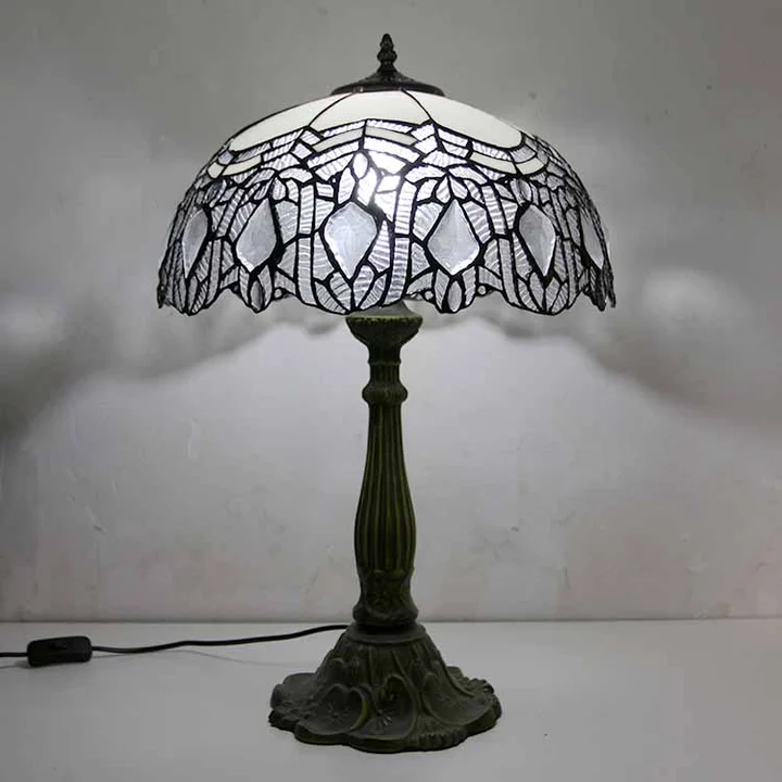Abajur Tiffany Vitral 16" | base de zamac | Pérola Cristal