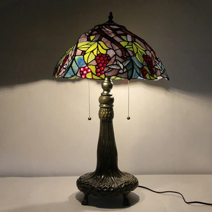 Abajur Tiffany Uvas 16" | Celeste Solar