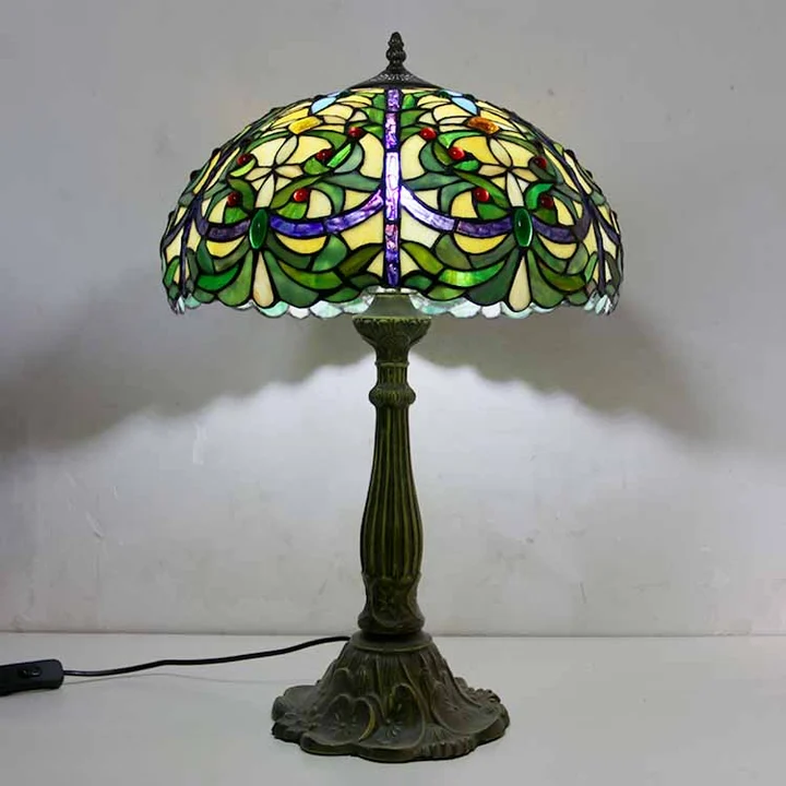 Abajur Tiffany Vitoriano 16" | base de zamac
