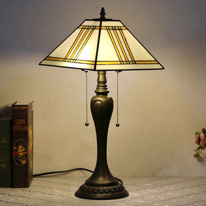 Abajur Tiffany Geométrico 12"