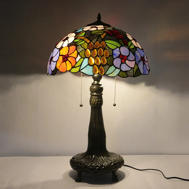 Abajur Tiffany Uvas 16" | Belle Solar